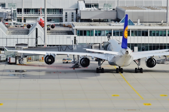 Heathrow Airport to Install LEDs in New Terminal Hangar – With High-Wire Walkers!