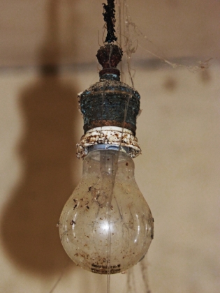 100-year-old light bulb discovered in Cleveland, Ohio