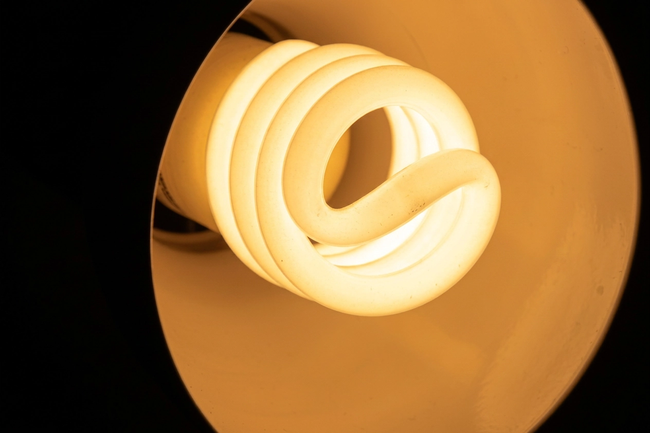 Lighting Providers BLT Direct Refresh OSRAM CFL Range for Commercial Applications