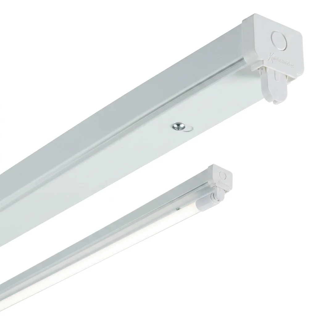 KnightsBridge 230V T8 Single LED-Ready Batten Fitting 1778mm (6ft) (without a ballast or driver)